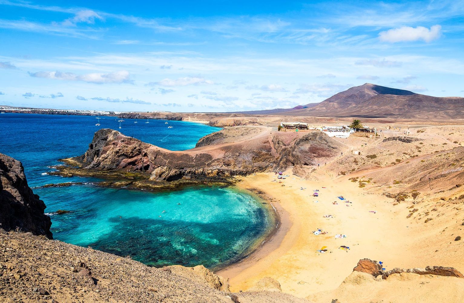 Playa de Papagayo na ostrově Lanzarote